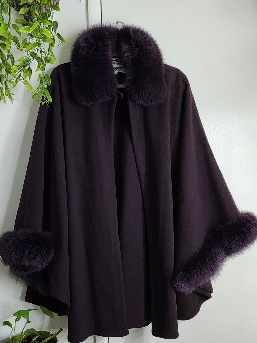 Marvin Richards Wool Cape w/ Plush Trim Collar & Cuffs | Plum | Vintage